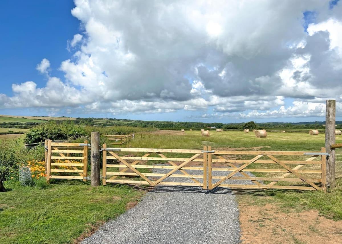 Calvesland Hideaway Hotel Manorbier Ngoại thất bức ảnh